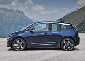 
									BMW i3 full								