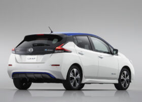 
									Nissan Leaf full								