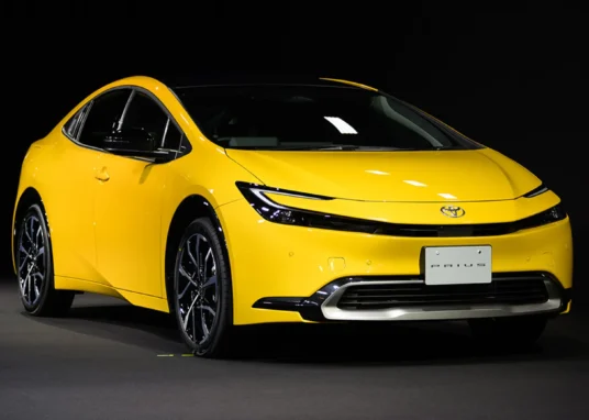 prius-yellow